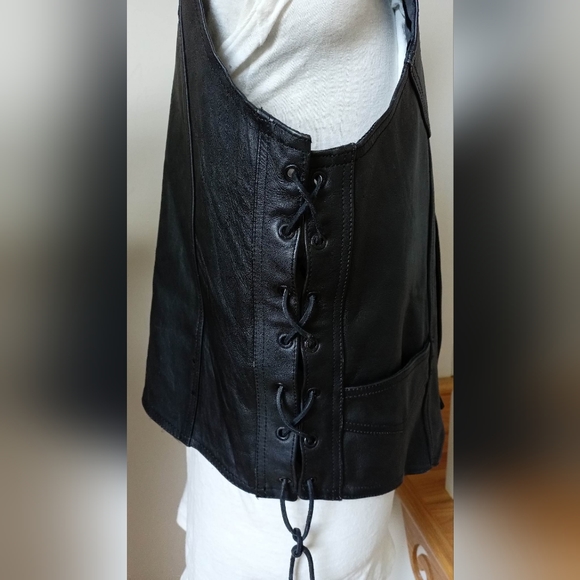 River road leather vest LIKE NEW! - Picture 2 of 4